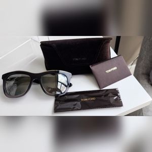 Authentic Tom Ford Unisex  Sunglasses with silver mirrored lenses